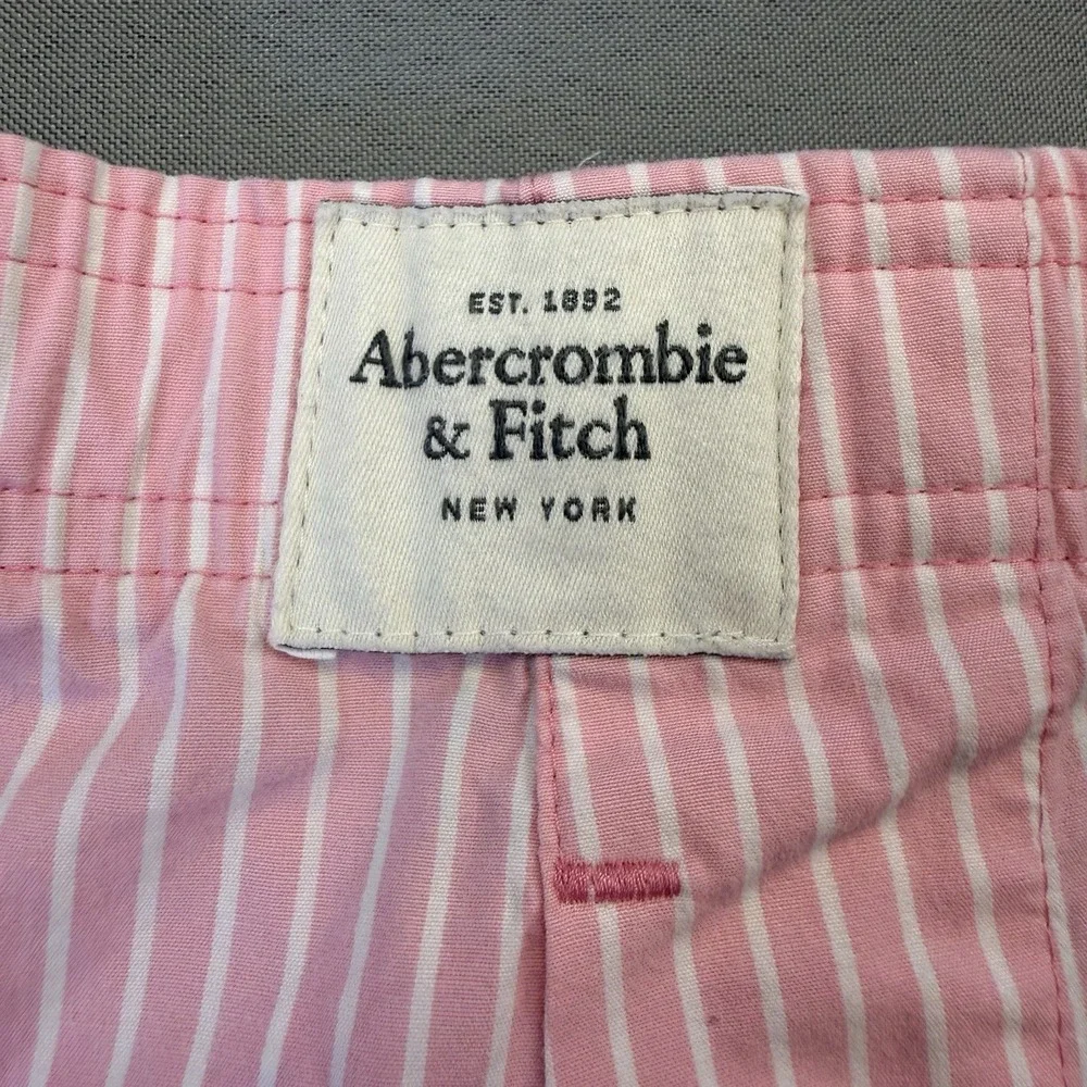 Abercrombie & Fitch Men's Pink White Woven Boxer Shorts Underwear Sz M